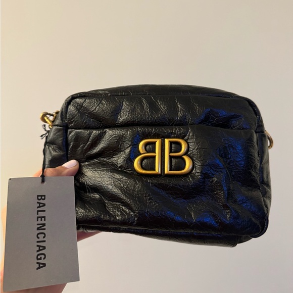 NWT Balenciaga Black Crossbody Bag with Gold Chain - Picture 9 of 10